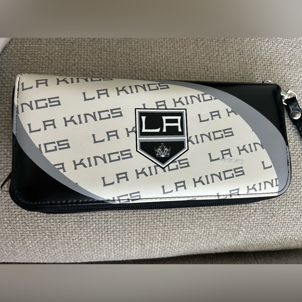 LA KINGS wallet